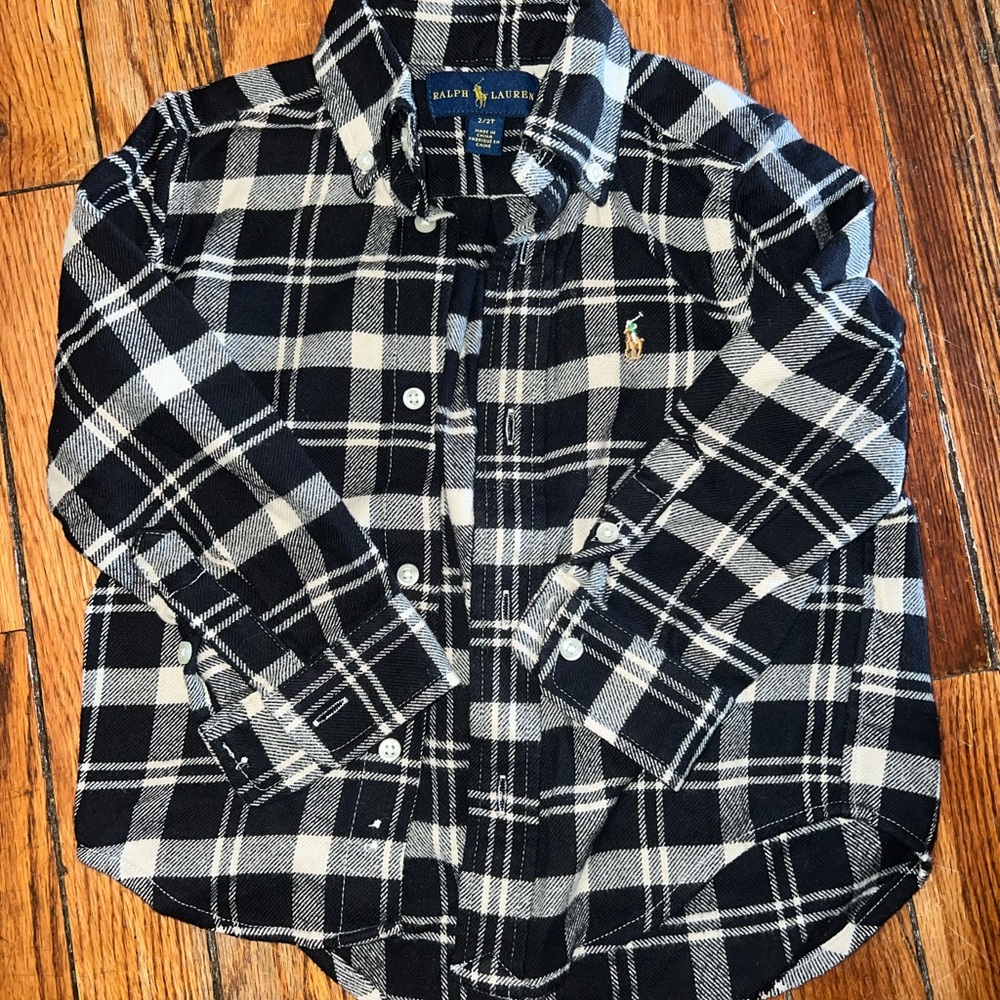 2 flannel Ralph Lauren polo long sleeve button ups. Basically brand new. Boys 2T